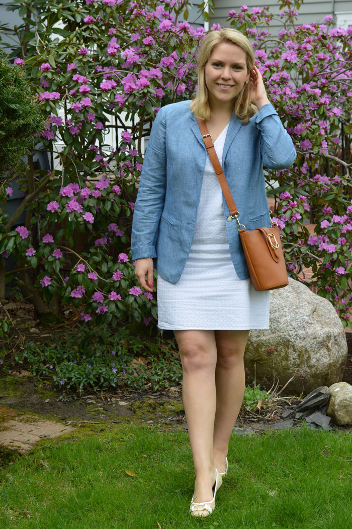 Chambray Blazer and White Eyelet Dress | @dcgirlinpearls